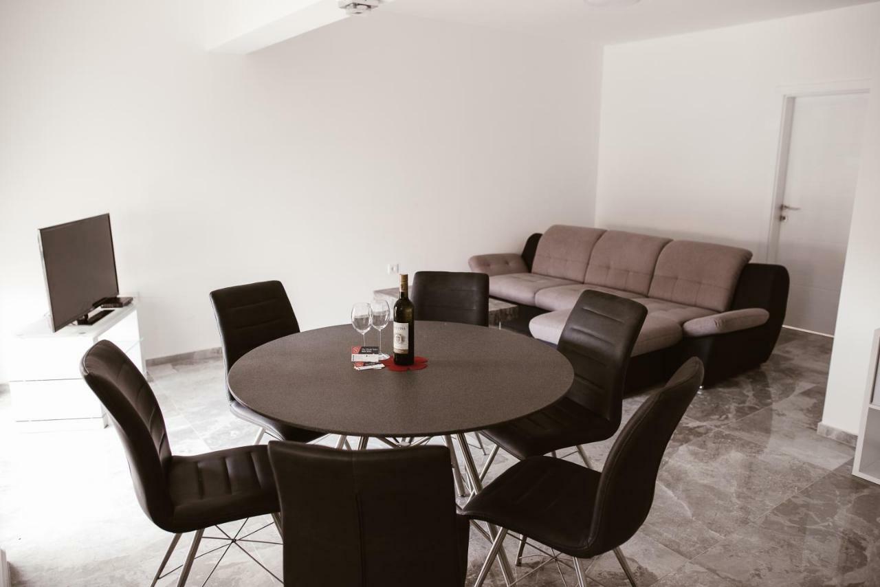 The Nikolic Suites - Villa Woegenstein Tribalj Extérieur photo